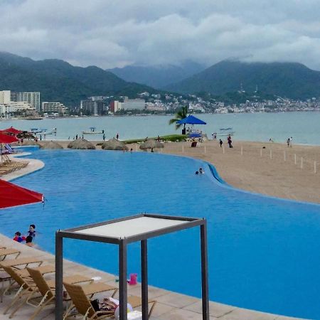 Apartamentos Grand Venetian ปูแอร์โตบาญาร์ตา ภายนอก รูปภาพ